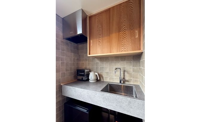 7w_kitchen2v.jpg
